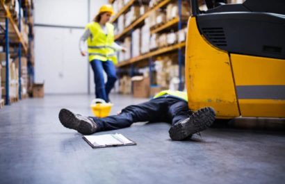 Gesetzliche Unfallversicherung: Regressanspruch gegen Unternehmer bei grob fahrlässig verursachtem Arbeitsunfall